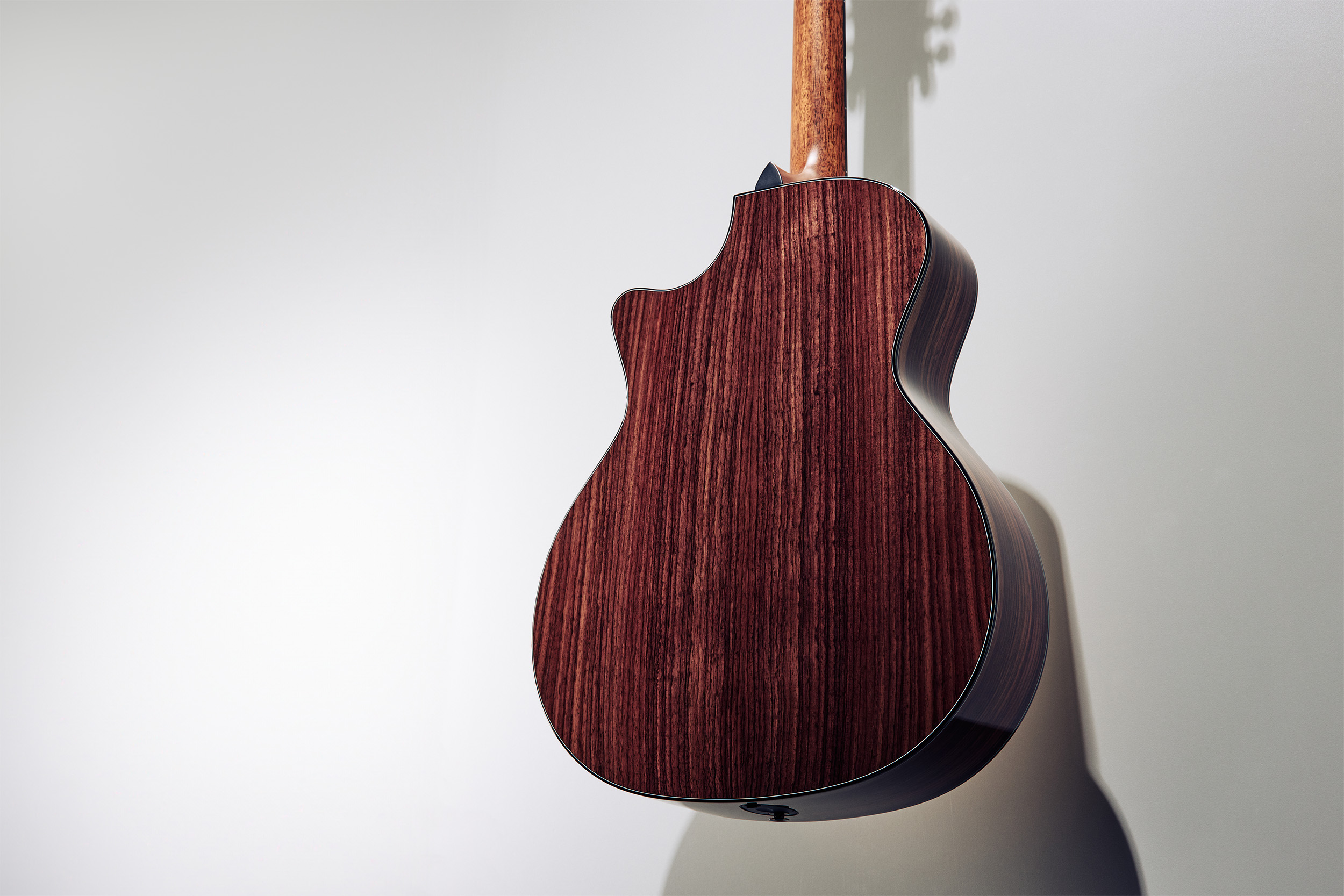 【プレミアム限定モデル】Taylor XXV-PR 25周年記念モデル エレアコ Legacy Collection | Taylor Guitars